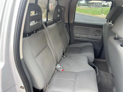 2005 Dodge Dakota SLT   - Photo 17 - Forsyth, GA 31029