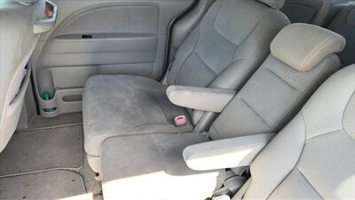 2008 Honda Odyssey EX   - Photo 6 - Forsyth, GA 31029