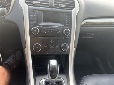 2014 Ford Fusion SE   - Photo 6 - Forsyth, GA 31029