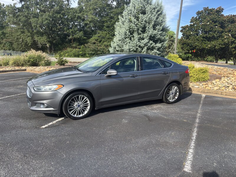 2014 Ford Fusion SE - Photo 1 - Forsyth, GA 31029
