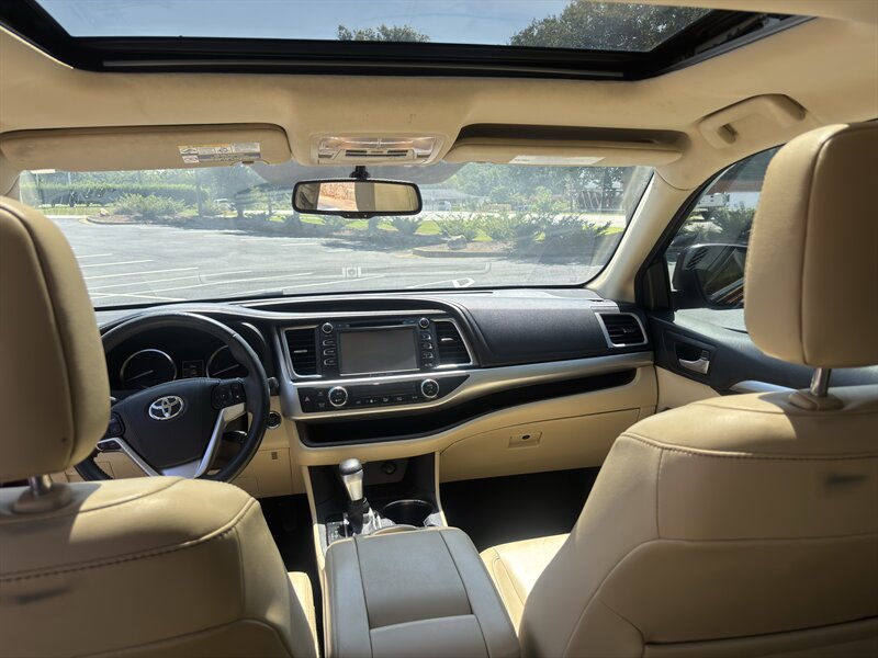 2016 Toyota Highlander XLE - Photo 25
