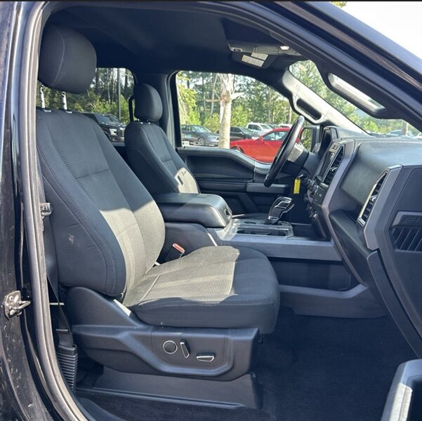 2016 Toyota Highlander XLE - Photo 11