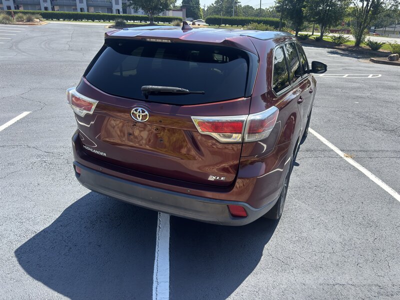 2016 Toyota Highlander XLE - Photo 7