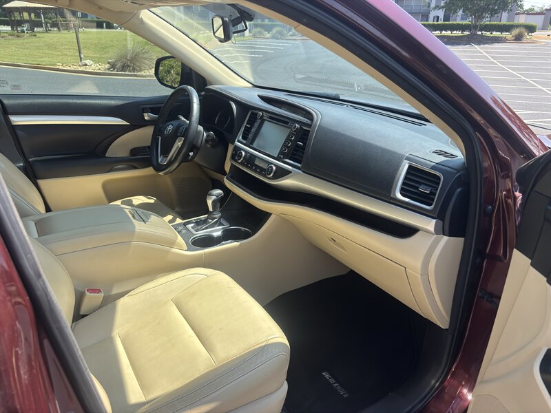 2016 Toyota Highlander XLE - Photo 26