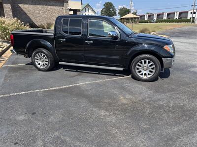 2013 Nissan Frontier SL   - Photo 2 - Forsyth, GA 31029