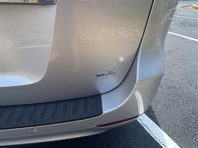 2016 Kia Sedona EX   - Photo 9 - Forsyth, GA 31029