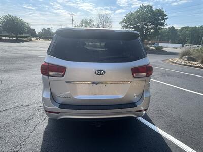 2016 Kia Sedona EX   - Photo 7 - Forsyth, GA 31029