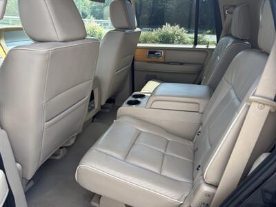 2007 Lincoln Navigator Luxury   - Photo 15 - Forsyth, GA 31029