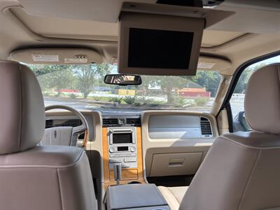 2007 Lincoln Navigator Luxury   - Photo 13 - Forsyth, GA 31029
