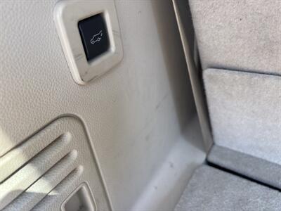 2007 Lincoln Navigator Luxury   - Photo 16 - Forsyth, GA 31029