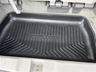 2016 Honda Odyssey SE   - Photo 8 - Forsyth, GA 31029