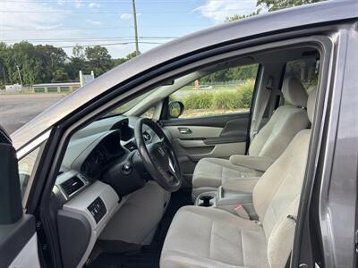 2016 Honda Odyssey SE   - Photo 12 - Forsyth, GA 31029