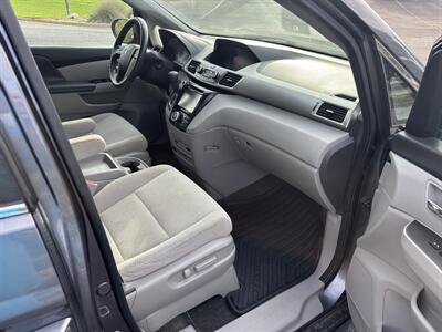 2016 Honda Odyssey SE   - Photo 15 - Forsyth, GA 31029