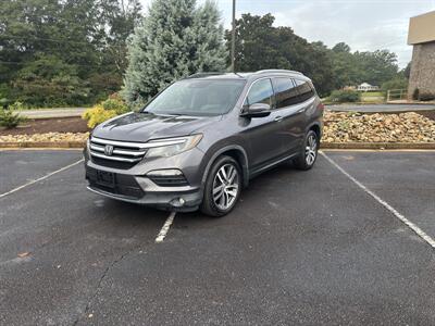 2018 Honda Pilot Touring   - Photo 2 - Forsyth, GA 31029