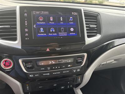 2018 Honda Pilot Touring   - Photo 18 - Forsyth, GA 31029