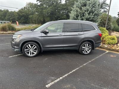2018 Honda Pilot Touring   - Photo 8 - Forsyth, GA 31029