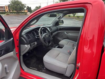 2014 Toyota Tacoma   - Photo 12 - Forsyth, GA 31029
