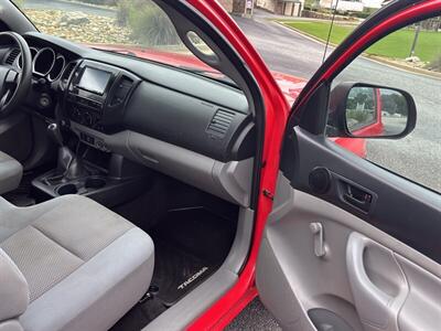 2014 Toyota Tacoma   - Photo 8 - Forsyth, GA 31029