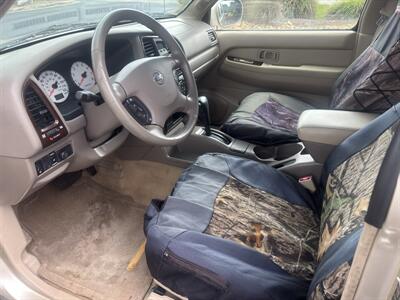 2002 Nissan Pathfinder SE   - Photo 10 - Forsyth, GA 31029