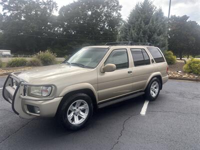 2002 Nissan Pathfinder SE   - Photo 1 - Forsyth, GA 31029