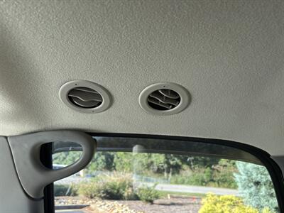 2004 Chevrolet Tahoe   - Photo 10 - Forsyth, GA 31029