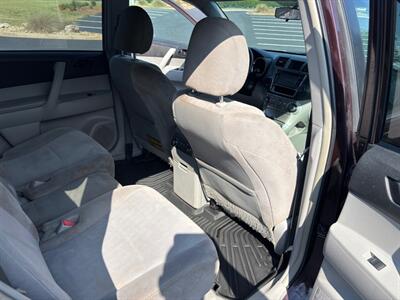 2013 Toyota Highlander - Photo 14 - Forsyth, GA 31029