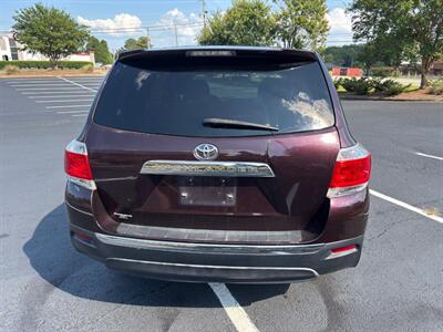 2013 Toyota Highlander - Photo 6 - Forsyth, GA 31029