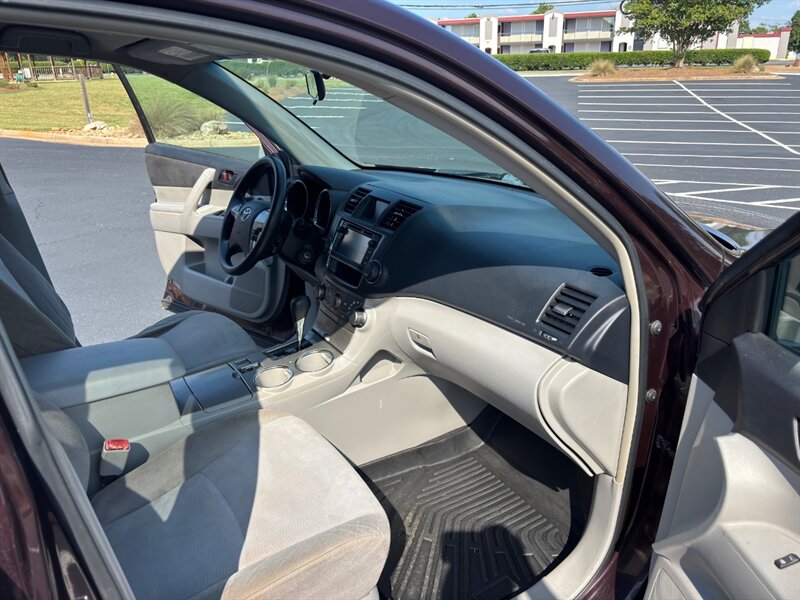 2013 Toyota Highlander Base - Photo 16