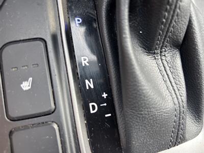 2018 Hyundai SANTA FE Sport 2.4L - Photo 11 - Forsyth, GA 31029