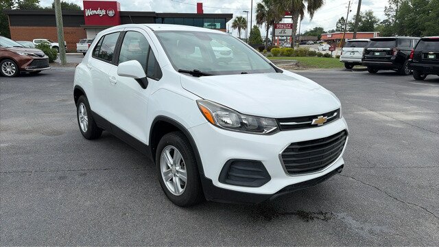 2020 Chevrolet Trax LS's photo