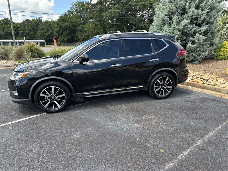 2018 Nissan Rogue SL - Photo 1 - Forsyth, GA 31029