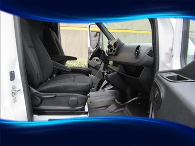 2019 Mercedes-Benz Sprinter 2500 HIGH ROOF 144 W.B.   - Photo 20 - Orange, CA 92867