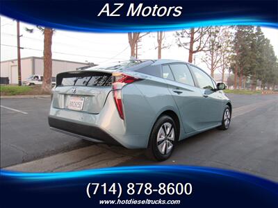 2017 Toyota Prius Two HB   - Photo 6 - Orange, CA 92867