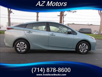 2017 Toyota Prius Two HB   - Photo 5 - Orange, CA 92867