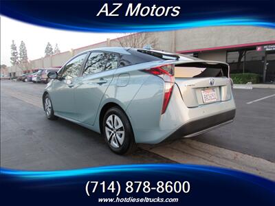 2017 Toyota Prius Two HB   - Photo 9 - Orange, CA 92867