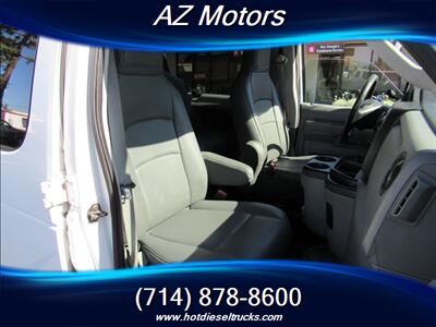 2009 Ford E-350 SD XLT 8 PASS   - Photo 20 - Orange, CA 92867