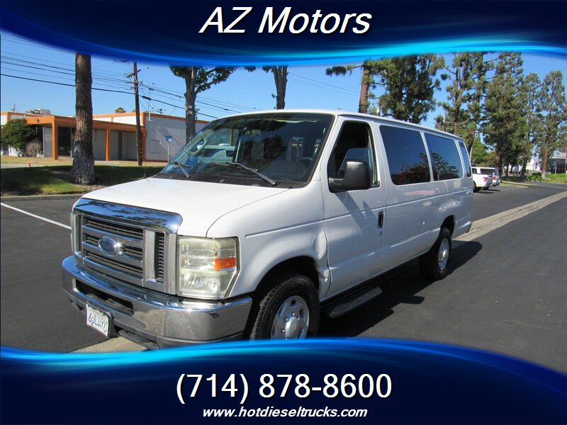 2009 Ford E-350 SD XLT 8 PASS  