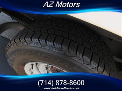 2009 Ford E-350 SD XLT 8 PASS   - Photo 14 - Orange, CA 92867