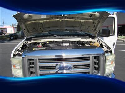 2009 Ford E-350 SD XLT 8 PASS   - Photo 27 - Orange, CA 92867