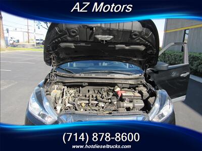 2019 Nissan Kicks S HB 4 DOOR - Photo 19 - Orange, CA 92867