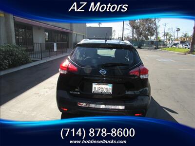2019 Nissan Kicks S HB 4 DOOR - Photo 8 - Orange, CA 92867