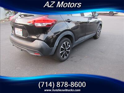 2019 Nissan Kicks S HB 4 DOOR - Photo 4 - Orange, CA 92867