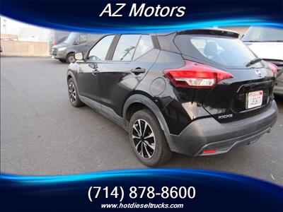 2019 Nissan Kicks S HB 4 DOOR - Photo 5 - Orange, CA 92867