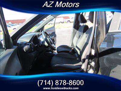 2019 Nissan Kicks S HB 4 DOOR - Photo 12 - Orange, CA 92867