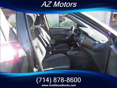 2019 Nissan Kicks S HB 4 DOOR - Photo 11 - Orange, CA 92867