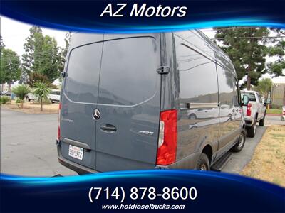 2019 Mercedes-Benz Sprinter 144 2500 HIGH ROOF   - Photo 12 - Orange, CA 92867