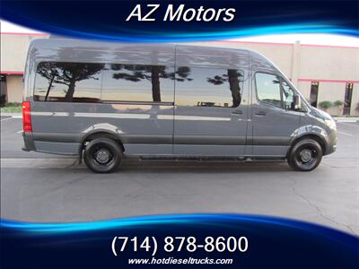 2020 Mercedes-Benz Sprinter 2500 15 PASSENGER - Photo 4 - Orange, CA 92867