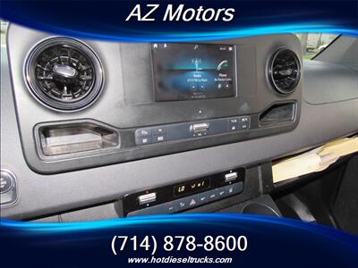 2020 Mercedes-Benz Sprinter 2500 15 PASSENGER - Photo 31 - Orange, CA 92867