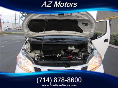 2018 Nissan NV200 SV MINI VAN   - Photo 22 - Orange, CA 92867