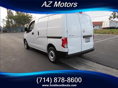 2018 Nissan NV200 SV MINI VAN   - Photo 9 - Orange, CA 92867